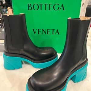 Bottega Veneta Chelsea Boots